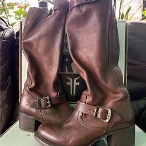 Frye Dark Brown Leather Heeled Boots size 8 women